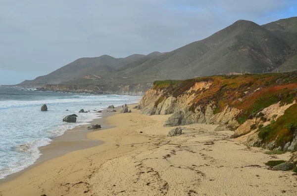 世界的に有名なカリフォルニアの風景中央海岸のビッグサー — ストック写真