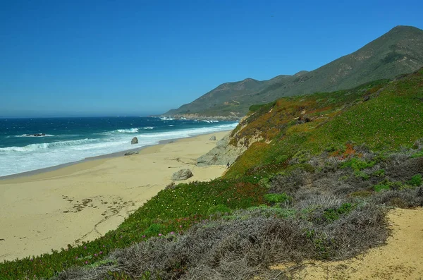 世界的に有名なカリフォルニアの風景中央海岸のビッグサー — ストック写真