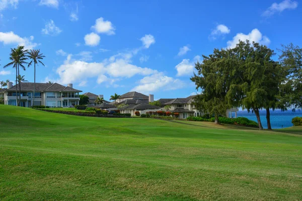夏威夷群岛毛伊岛卡巴鲁阿的高尔夫球场 从这个美丽的夏威夷高尔夫球场的各个地方都能看到令人惊叹的风景 — 图库照片