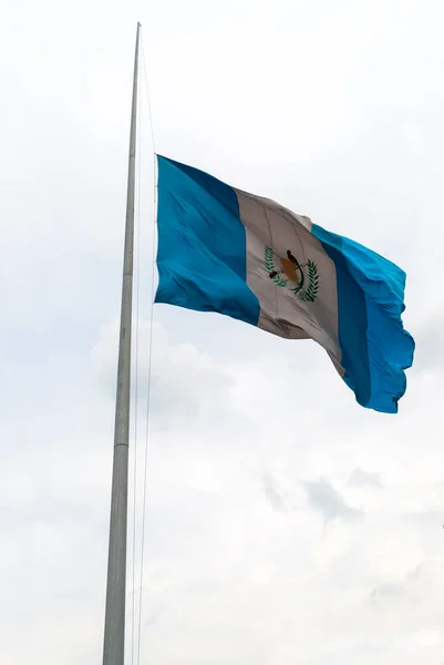 Guatemala Bandeira Meio Mastro Funeral Luto Dor Chapines Centro America — Fotografia de Stock