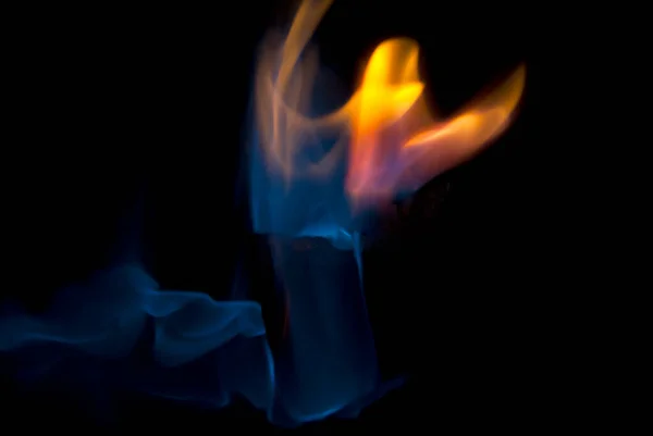 Vlam Blauw Oranje Vuur Vlam Zwarte Achtergrond Lijnen Explosie Pyrotechnisch — Stockfoto