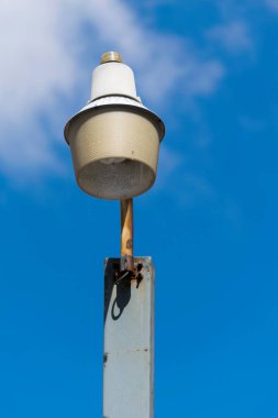 Sokak lambası ve sokak lambası, Guatemala 'daki şehir manzarası..