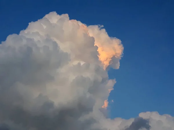Dramáticas Nubes Colores Con Cielo Azul Centroamérica Guatemala — Foto de Stock