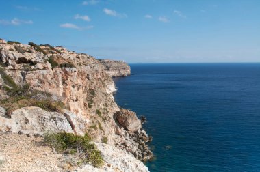 Far de Cap Blanc Mallorca 'da, İspanya uçurum manzarası, deniz feneri, Cabrera Adası
