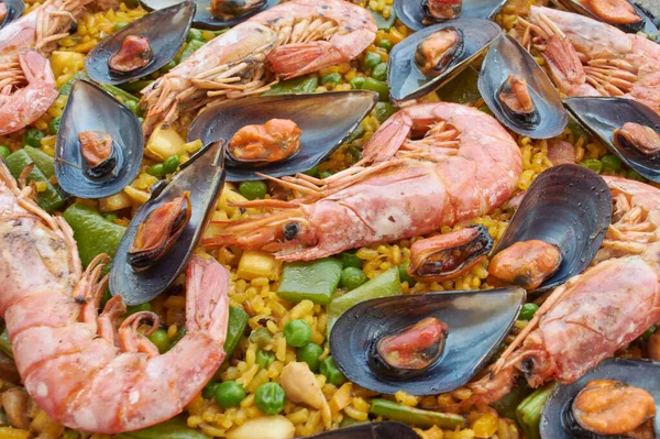 Paella Espanhola Tradicional Com Carne Vegetal Frutos Mar Arroz — Fotografia de Stock