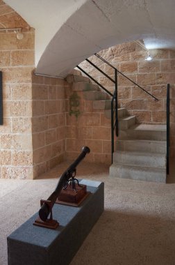 1981 'de San Carlos Kalesi müzesi 26 Eylül 1991' de açıldı ve müze bir müzeye dönüştürüldü. 1997 yılında müzeyi yöneten Castillo de San Carlos Konsorsiyumu kuruldu.