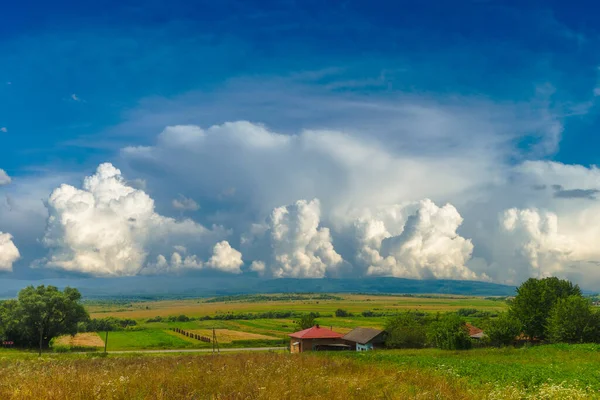 Beau Paysage Rural Été Avec Une Botte Foin Vue Dégagée — Photo