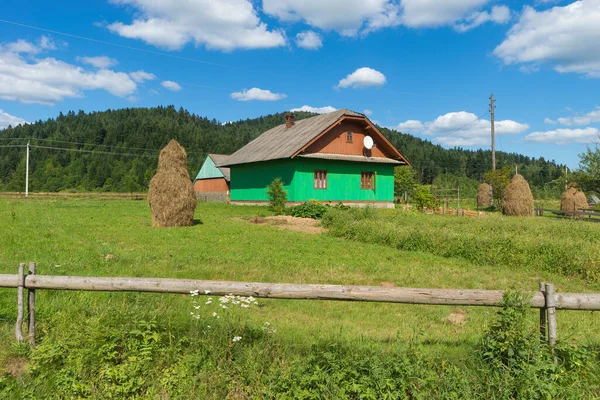 Beautiful Rural Summer View Houses Fields Forests Cloudy Beautiful Sky — Stock Photo, Image