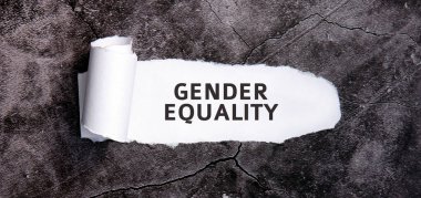 Siyah tablette, vergi formlarında ve hesap makinesinde cinsiyet eşitliği