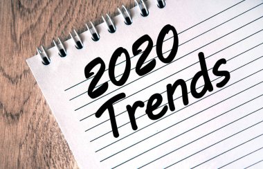 2020 TRENDS ve hedeflerin. Bir dizüstü bilgisayarda metin