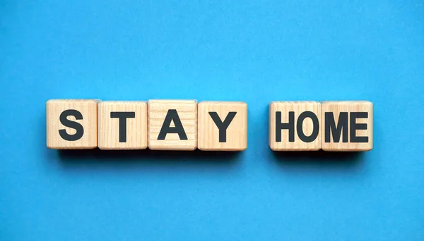 Stay Home Text Dřevěné Bloky Lékařské Koncepce Modré Pozadí — Stock fotografie