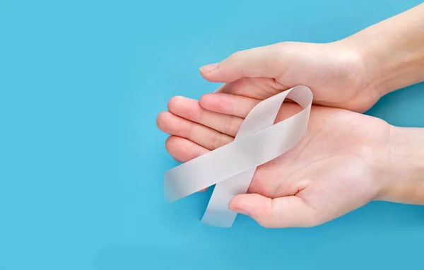 Gümüş sembolik kurdele - nörolojik hastalıklar, Parkinson hastalığı, yumurtalık kanseri, beyin kanseri, şizofreni, siyatik ağrı ve beyin rahatsızlığı veya engelli hastalığı sorunu