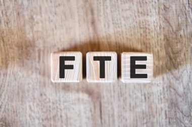 FTE - Küpler üzerinde tam zamanlı eşdeğer kısaltma kavramı