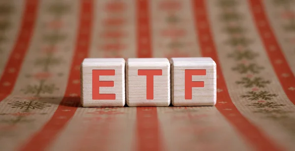 Etf Exchange Traded Fund Koncepcja Działalności Finansowej Drewniane Kostki Kolorowym — Zdjęcie stockowe