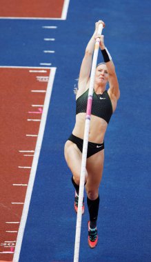 Stockholm, İsveç - 10 Haziran 2018: Sandi Morris sırıkla yüksek atlama yarışması 10 Haziran 2018 Stokholm, İsveç'te Salon Atletizm Diamond League, atlama