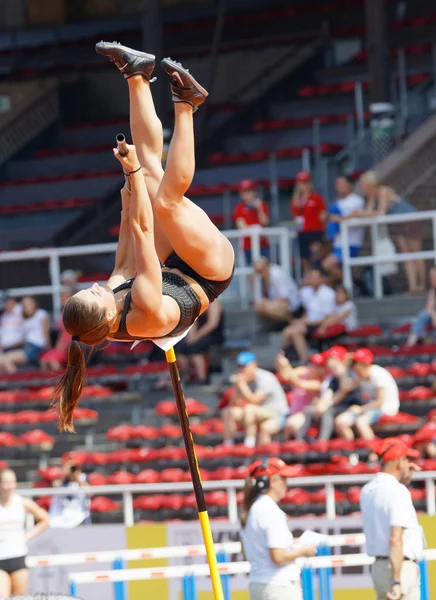 Stockholm, İsveç - 10 Haziran 2018: Maryna sırıkla yüksek atlama yarışmaya Salon Atletizm Diamond League Bauhaus galan, 10 Haziran 2018 Stokholm, İsveç'te atlama Kylypko (Ukrayna)