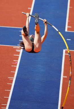 Stockholm, İsveç - 10 Haziran 2018: Nikoleta 10 Haziran 2018 Stokholm, İsveç'te Salon Atletizm Diamond League Bauhaus galan, sırıkla yüksek atlama yarışma atlama Riakopoulou (Yunanistan)