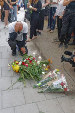 Stockholm, İsveç - 05 Ağustos 2018: töreni 20 yaşındaki çocuk Eric Torell tarafından İsveç polisi öldürdü trajik Down sendromlu saygı ödemek için. 05 Ağustos 2018 yılında Stockholm, İsveç