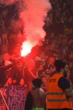 Destekçileri ve Bengal piroteknik Derby Swedi duman