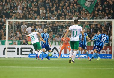 Jeppe Andersen İsveç futbol kupasına gol atıyor.