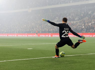 Gardiyan'ın Davor Blazevic İsveç Futbol Kupası'nda topu tekmeleme