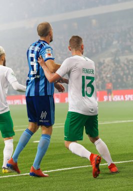 İsveç futbol kupası çeyrek yüzgecine serbest vuruştan önce itiş kakış