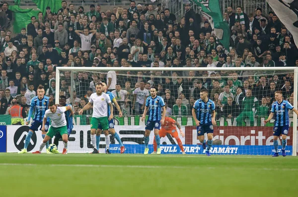 Dju 'nun İsveç Kupası çeyrek finallerinde gol şansı.