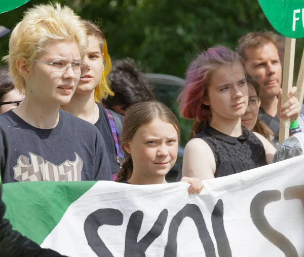 Greta Thunberg en de wereldwijde staking voor de toekomst, een demonstratie — Stockfoto