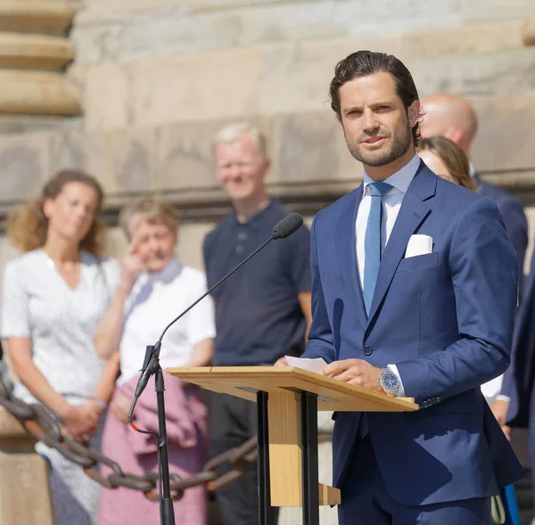 De Zweedse prins Carl Philip Bernadotte maakt een toespraak voor de SW Stockafbeelding