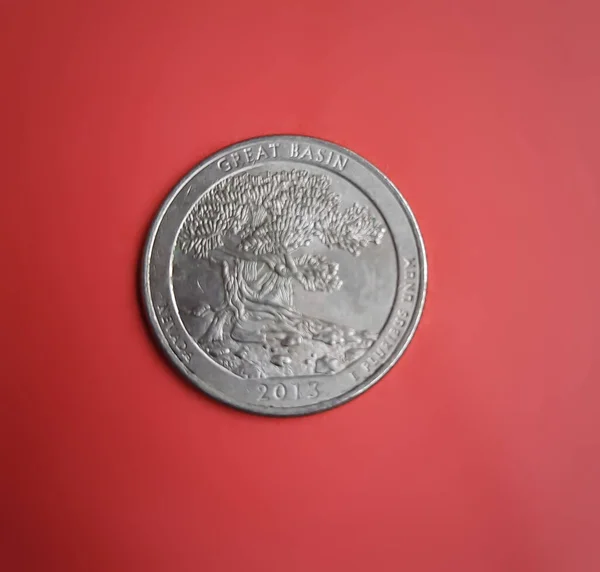 Quarter Coin Back Side Placed Red Background — Stock Photo, Image