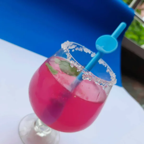 Colorful Pink Juice Added Lemon Juice Straw Plated Beautifully White — Stock Photo, Image