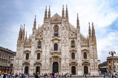 İtalya Meydanı 'ndan Milan Katedrali