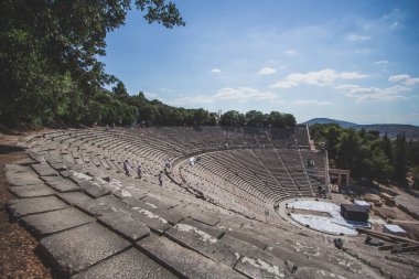 Yunanistan 'ın Epidaurus kentindeki Antik Asklepieion Tiyatrosu