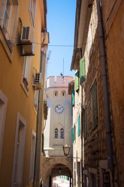 Karadağ 'ın Herceg Novi kentindeki Saat Kulesi (SahatKula)