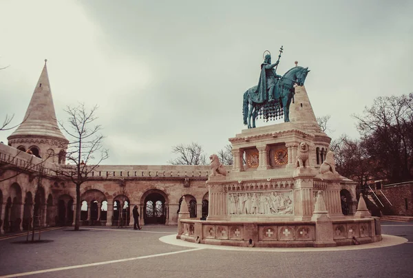 Kung Sankt Stefans Moderna Skulptur Budapest Ungern — Stockfoto