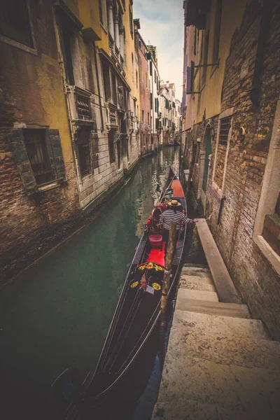 Gondola Kanálu Benátkách — Stock fotografie