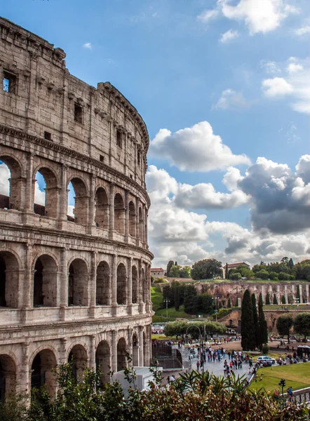 竞技场 Colosseum 或竞技场 Coliseum 也被称为弗拉维亚圆形剧场 — 图库照片