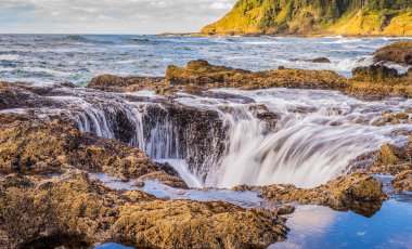 Thor 'un Kuyusu Cape Perpetua Sahne Bölgesi