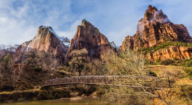 Zion Ulusal Parkı 'ndaki Patrik Mahkemesine Bakış