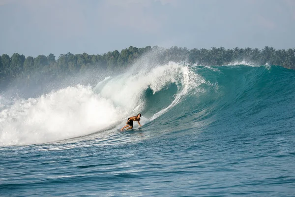 Surfista Onda Azul Perfeita Tubo Grande Linha Vazia Acima Perfeita — Fotografia de Stock