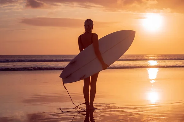 Portrait Surfer Girl Beautiful Body Beach Surfboard Colourful Sunset Time — Stock Photo, Image