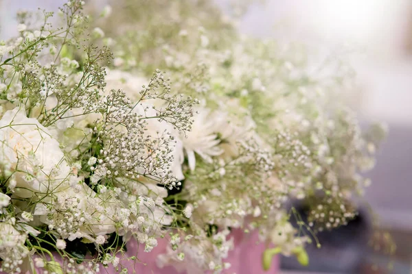 Букет Красивих Ніжних Барвистих Квітів — стокове фото