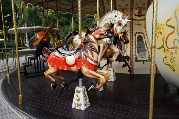 Carrousel Français Dans Parc Attractions — Photo