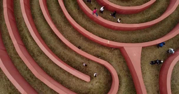 Ariannas labyrinth in Castel di Lucio in the Province of Messina — Stock Video