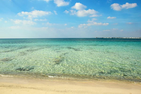 Красивый Пляж Бирюзовая Вода Саленто — стоковое фото