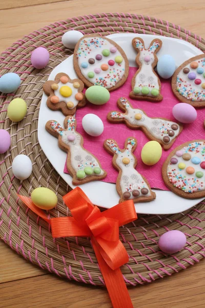 Homemade Easter Cookies Shape Bunny Easter Eggs Plate Wooden Table — Stock Photo, Image