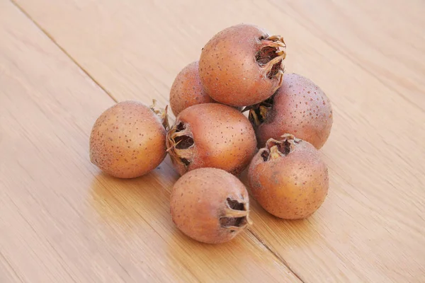 Brown Fruits Loquat Common Medlar Tree Wooden Table Mespilus Germanica — Stock Photo, Image