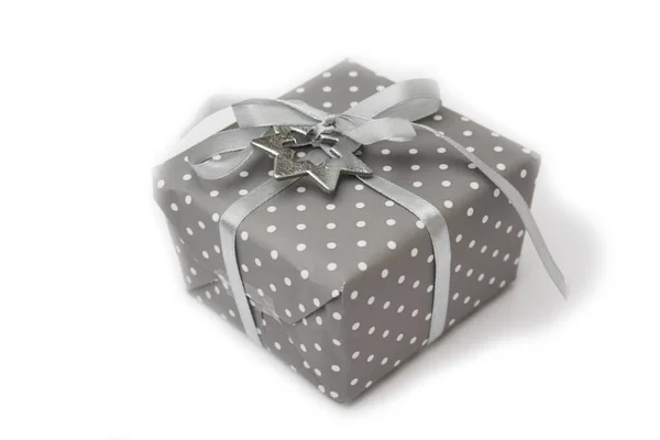 Coffret Cadeau Noël Argent Isolé Sur Fond Blanc — Photo