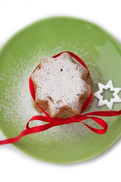 Italský Vánoční Dort Názvem Pandoro Talíři Bílém Pozadí Tradiční Jídlo — Stock fotografie