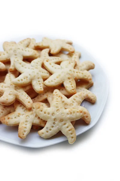 Biscoitos Queijo Salgados Forma Estrela Mar Uma Placa Isolada Fundo — Fotografia de Stock